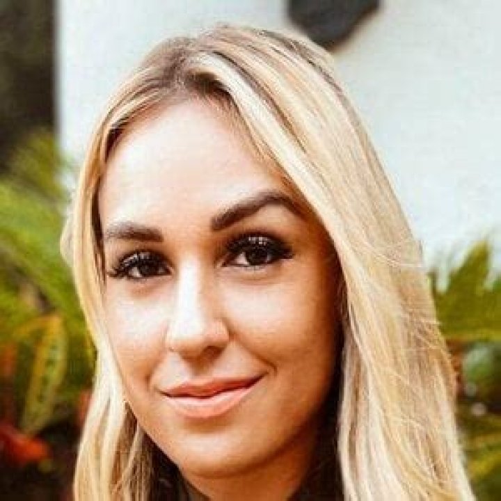 Amanda Ivanelli: TikTok Star Detailed Bio, Age, Birthday, & Height Insights and more