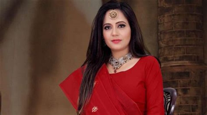 Anita Dongre (fashiondesigner) Wiki,Age,Birthday,Biography,Height,Net Worth ..