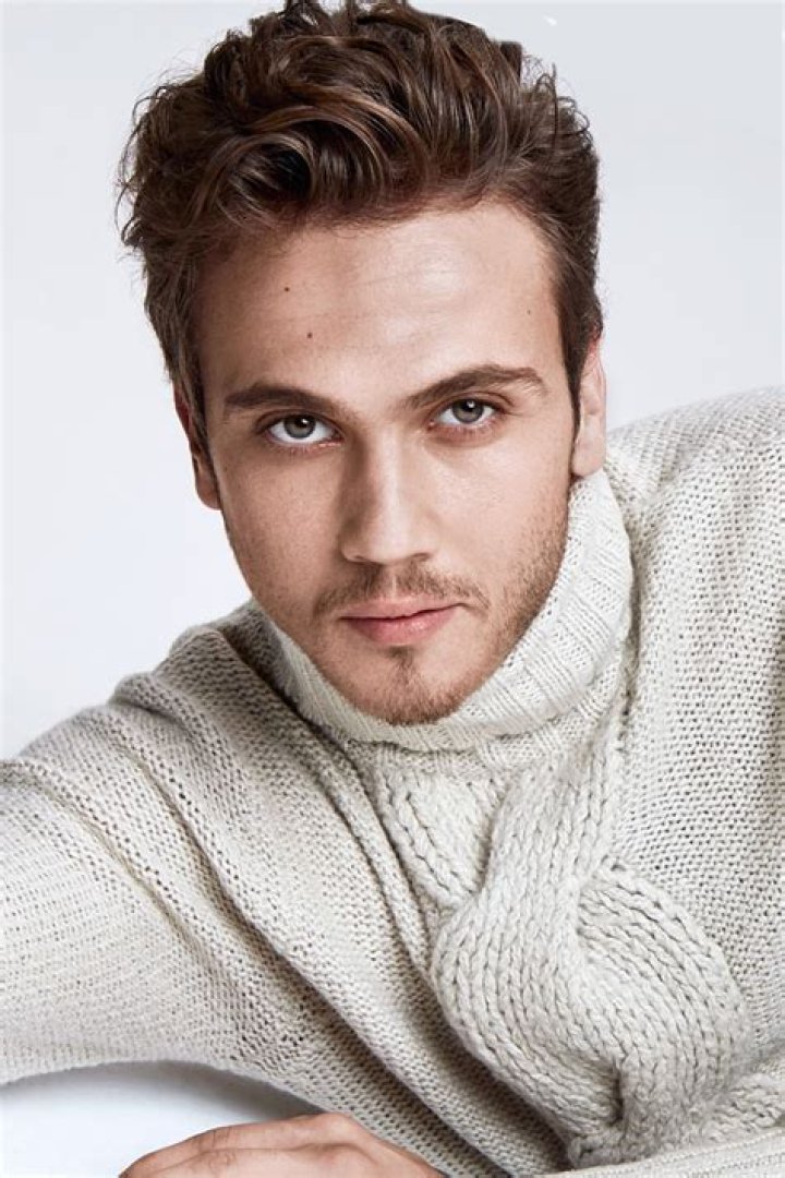 Aras Bulut Iynemli (tvactor) Wiki,Age,Birthday,Biography,Height,Net Worth ..