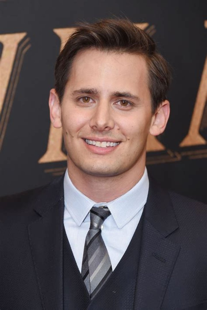 Benj Pasek - Bio, Age, Wiki, Facts and Family