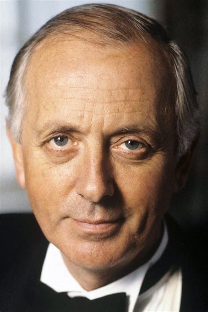 Benjamin Whitrow (tvactor) Wiki,Age,Birthday,Biography,Height,Net Worth ..