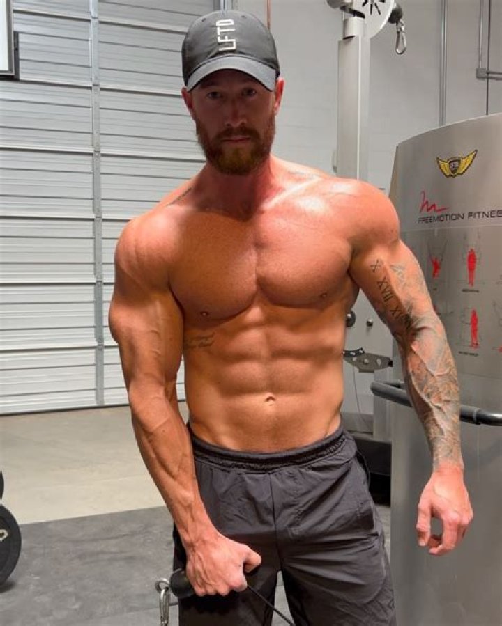 Brenton Ross Simmons - Bio, Age, Wiki, Facts and Family