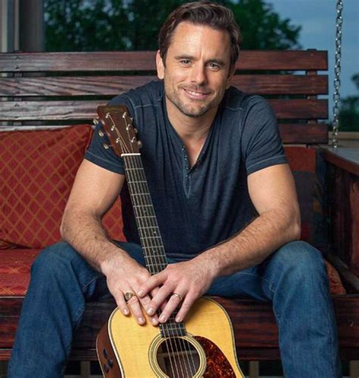 Charles Esten - Bio, Age, Wiki, Facts and Family
