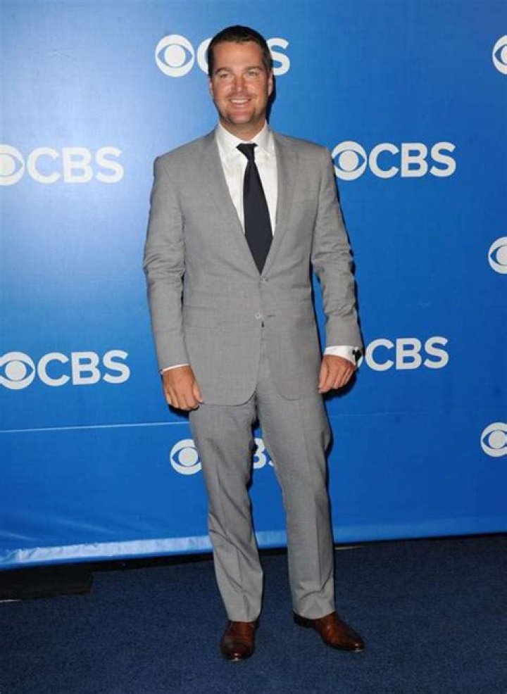 Chris O'Donnell - Bio, Age, net worth, height, Wiki, Facts and Family