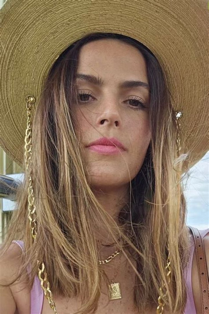 Claudia Alvarez - Bio, Age, Wiki, Facts and Family