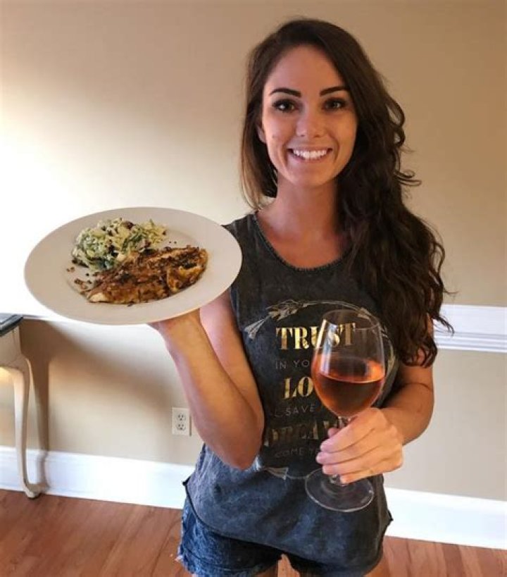 Courtney Sweetser Smith - Bio, Age, Wiki, Facts and Family