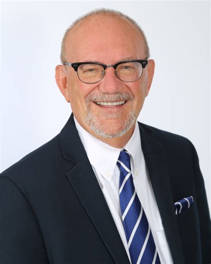 Dan Gutman - Bio, Age, Wiki, Facts and Family