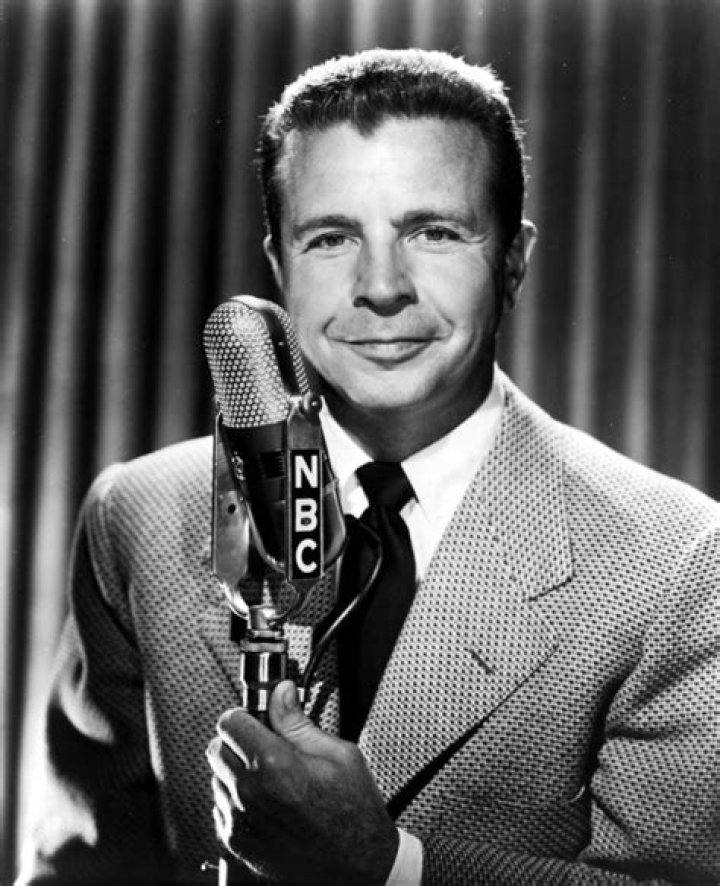 Dick Powell - Bio, Age, Wiki, Facts and Family