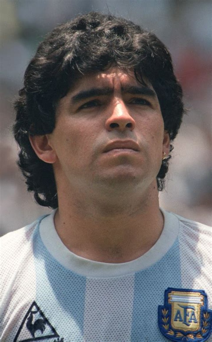 Diego Maradona - Bio, Age, net worth, height, Wiki, Facts and Family