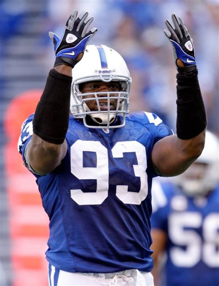 Dwight Freeney - Bio, Age, net worth, height, Wiki, Facts and Family
