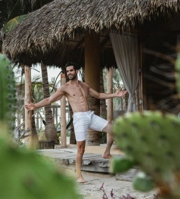 Guty Carrera - Bio, Age, Wiki, Facts and Family