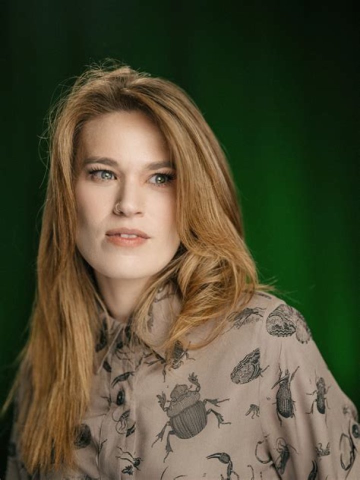 Hollie Bennett - Bio, Age, Wiki, Facts and Family