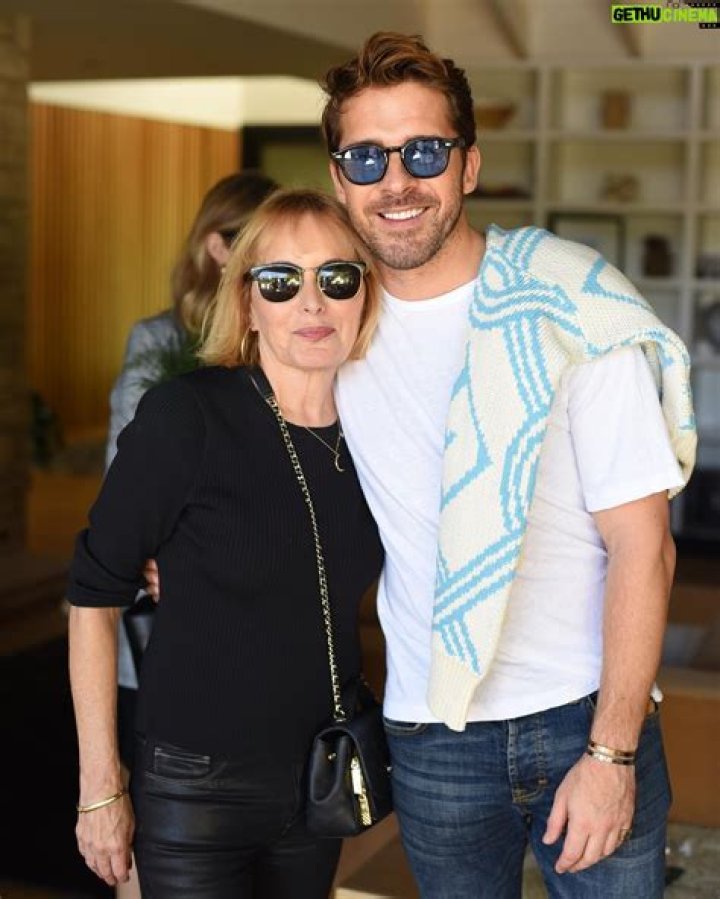 Hugh Sheridan - Bio, Age, siblings, Wiki, Facts and Family