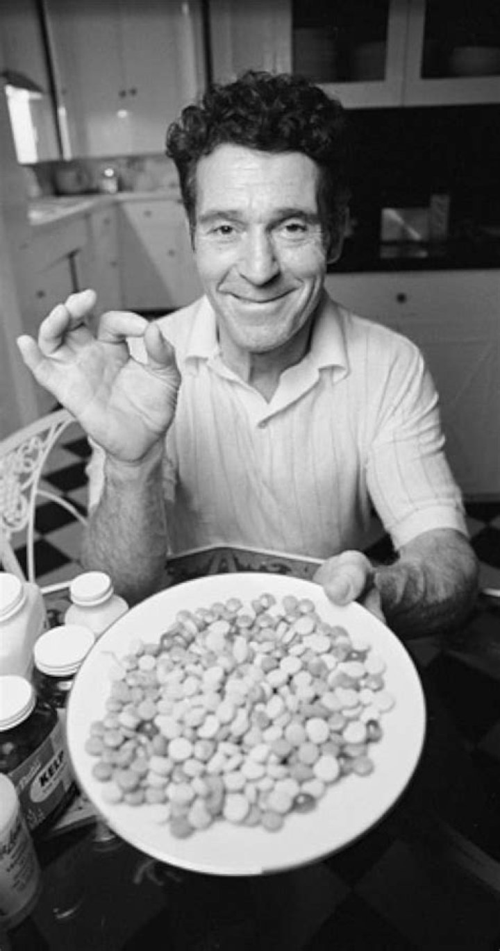 Jack LaLanne - Bio, Age, height, Wiki, Facts and Family