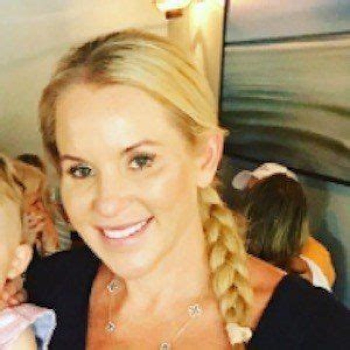 Jennifer Snowden - Bio, Age, Wiki, Facts and Family