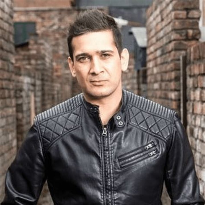 Jimi Mistry - Bio, Age, height, Wiki, Facts and Family