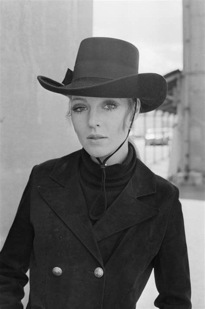 Joanna Pettet - Bio, Age, Wiki, Facts and Family