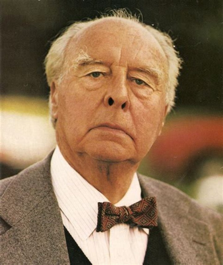 John Houseman - Bio, Age, Wiki, Facts and Family