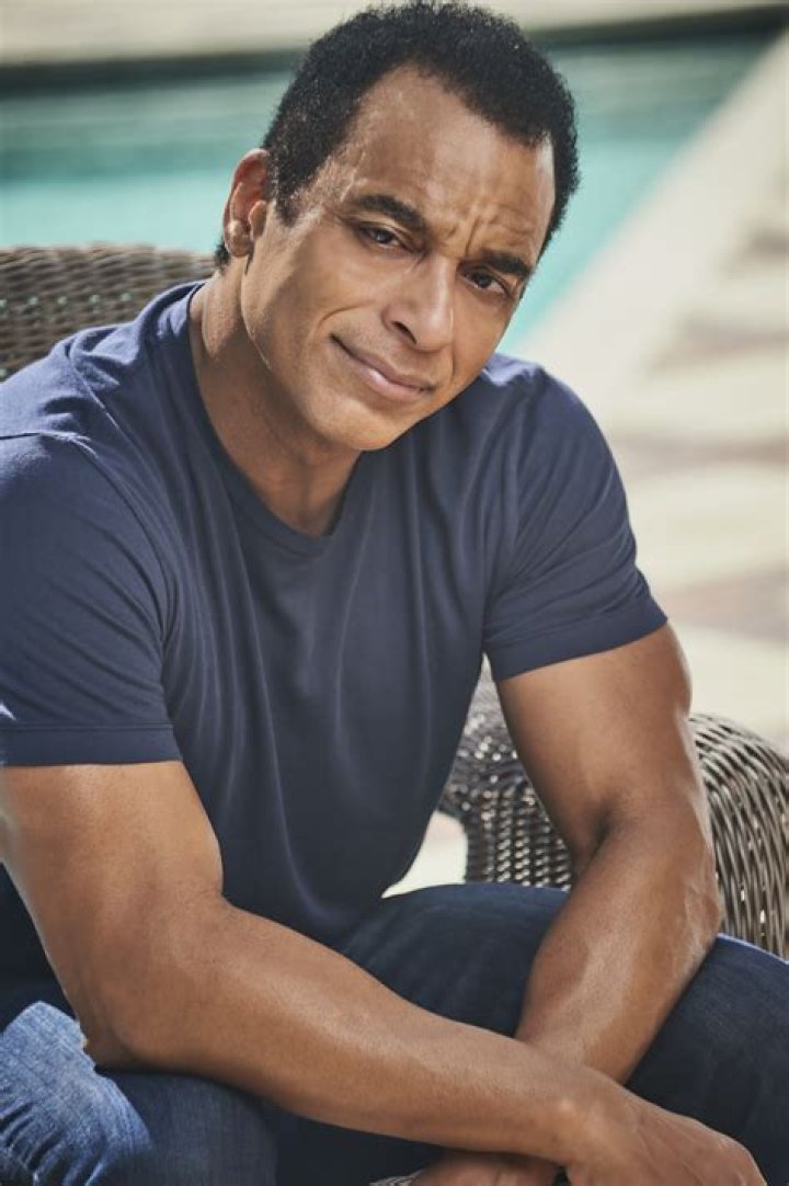 Jon Secada - Bio, Age, net worth, Wiki, Facts and Family