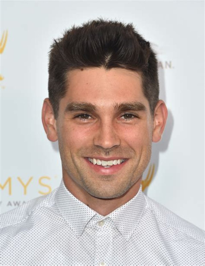 Justin Gaston - Bio, Age, height, Wiki, Facts and Family