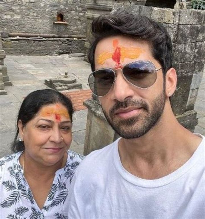 Karan Vohra - Bio, Age, Wiki, Facts and Family