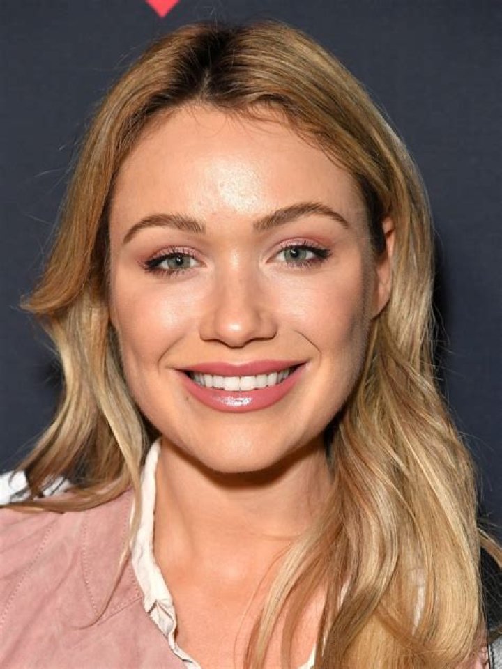 Katrina Bowden - Bio, Age, Wiki, Facts and Family