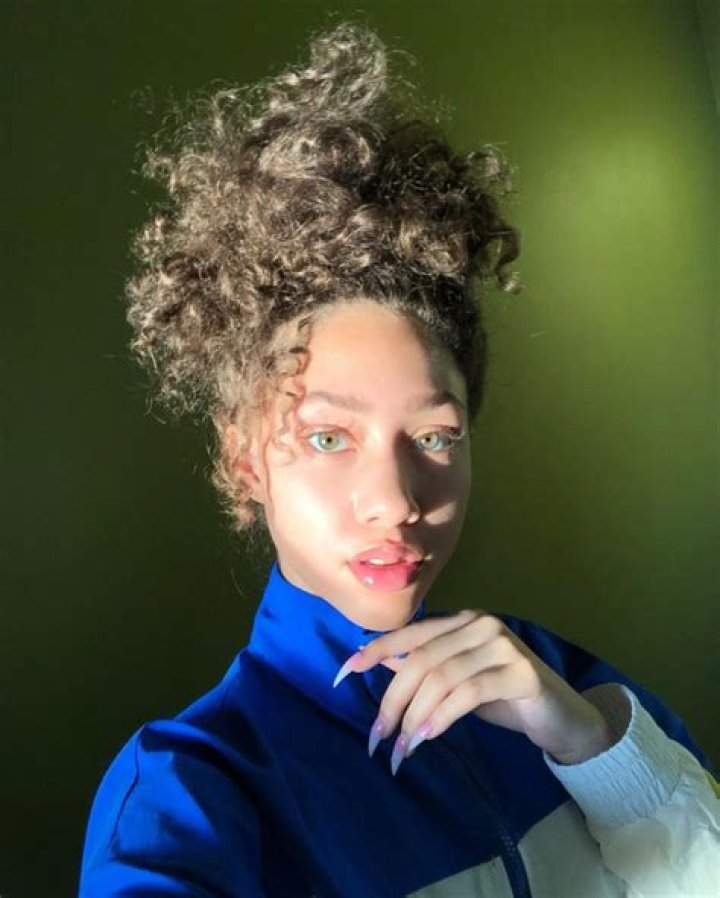 Kayla Bylon - Bio, Age, Wiki, Facts and Family