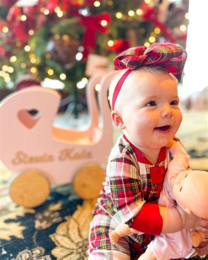 Kimmy Houghton: Instagram Star Detailed Bio, Age, Birthday, & Height Insights and more