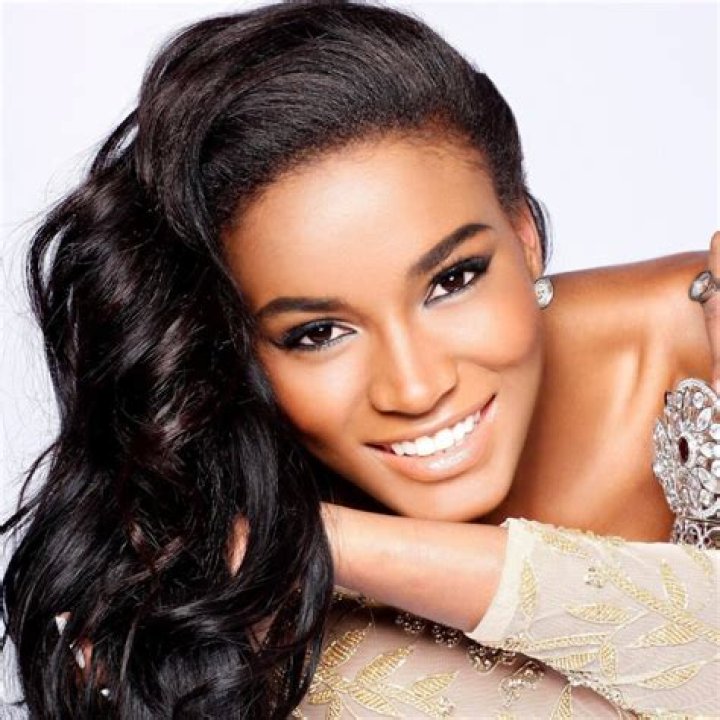 Lacey Duvalle - Bio, Age, Wiki, Facts and Family