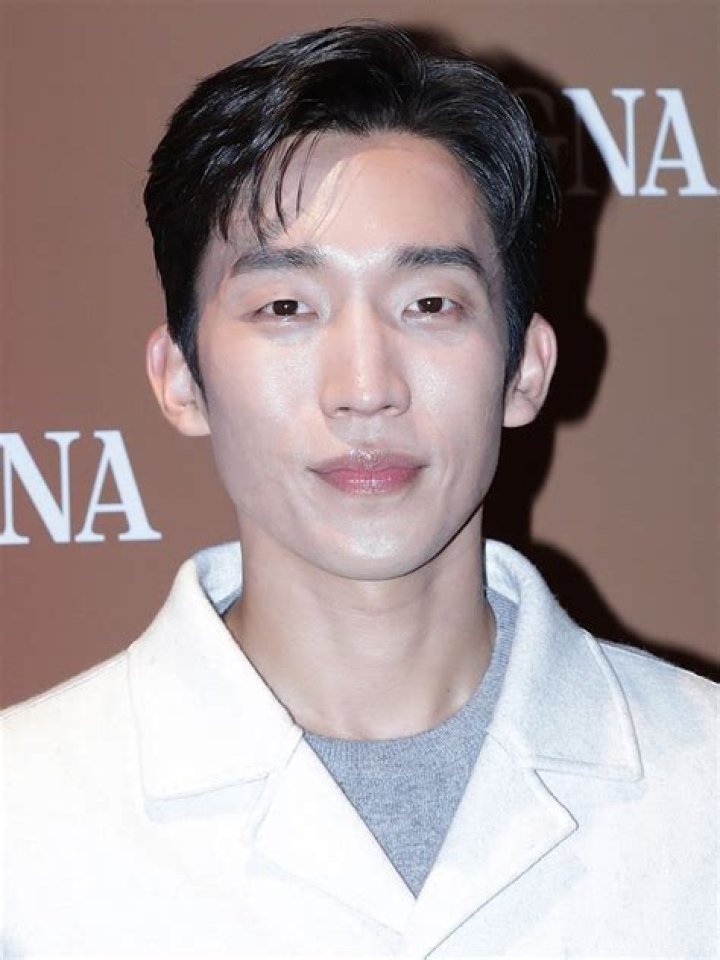 Lee Sang-yi: TV Actor Detailed Bio, Age, Birthday, & Height Insights and more