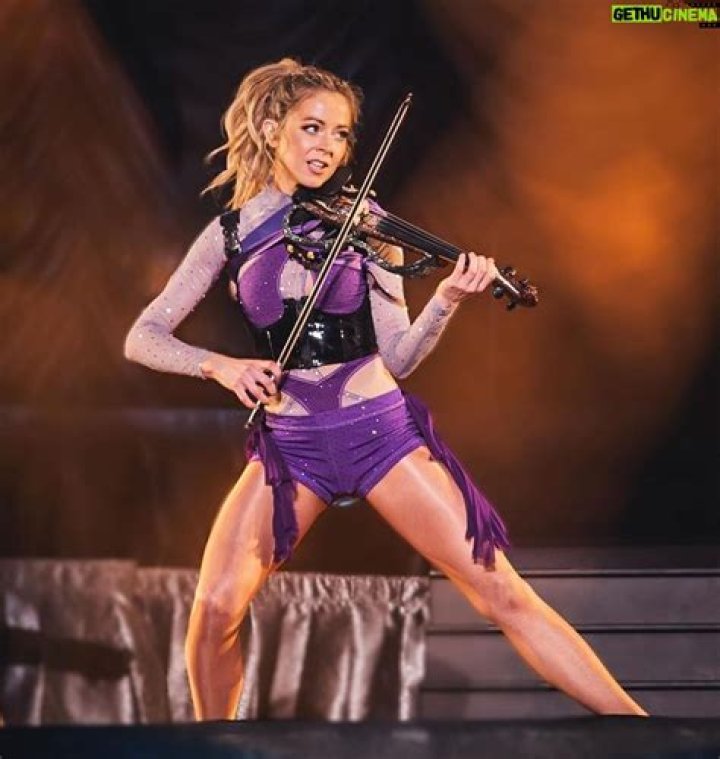 Lindsey Stirling - Bio, Age, Wiki, Facts and Family