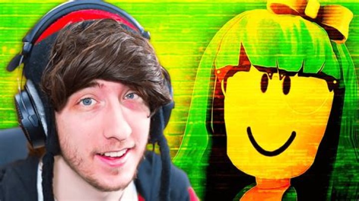 Lisa Gaming ROBLOX - Bio, Age, Wiki, Facts and Family