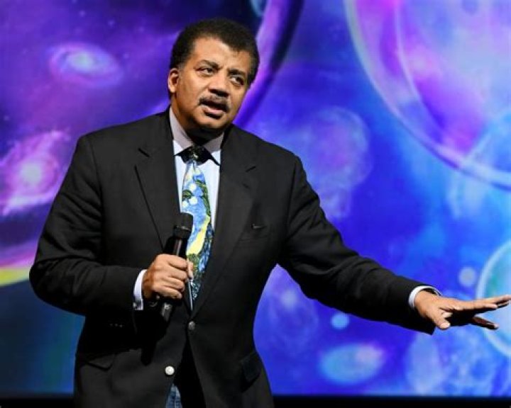 Neil deGrasse Tyson - Bio, Age, net worth, height, Wiki, Facts and Family