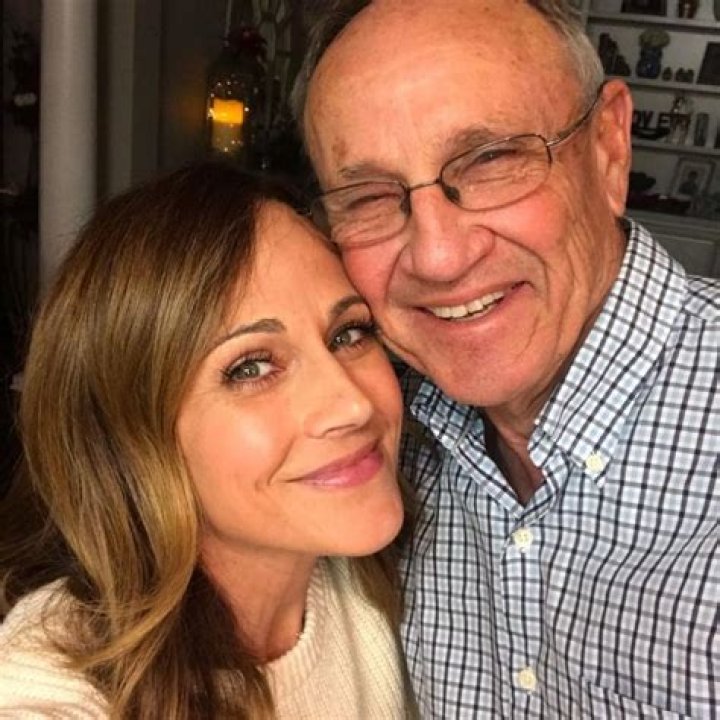 Nikki DeLoach - Bio, Age, Wiki, Facts and Family