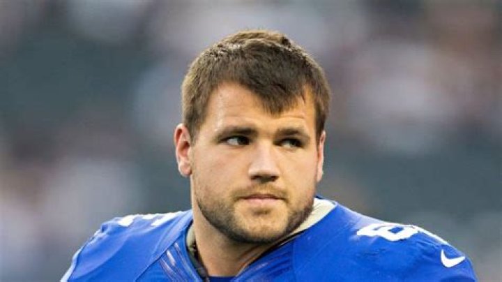 Peyton Hillis - Bio, Age, height, Wiki, Facts and Family