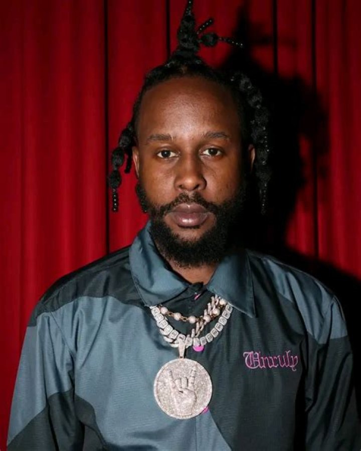 Popcaan - Bio, Age, siblings, Wiki, Facts and Family