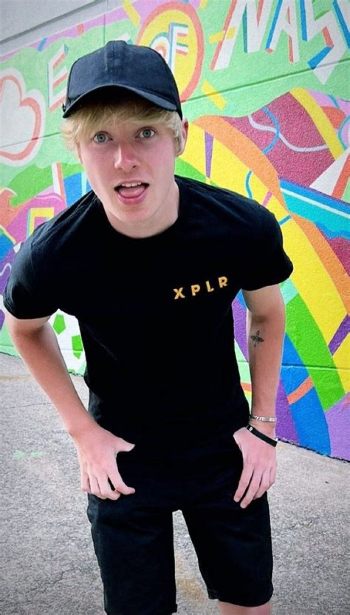 Sam Golbach - Bio, Age, height, weight, Wiki, Facts and Family