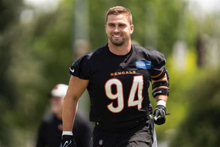 Sam Hubbard - Bio, Age, Wiki, Facts and Family