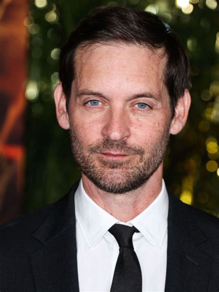Sean Maguire - Bio, Age, height, Wiki, Facts and Family
