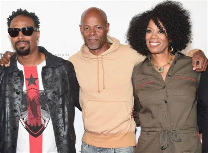 Shawn Howell Wayans - Bio, Age, siblings, Wiki, Facts and Family