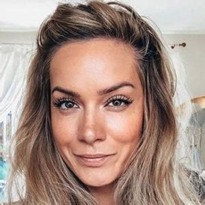 Shonagh Scott - Bio, Age, Wiki, Facts and Family