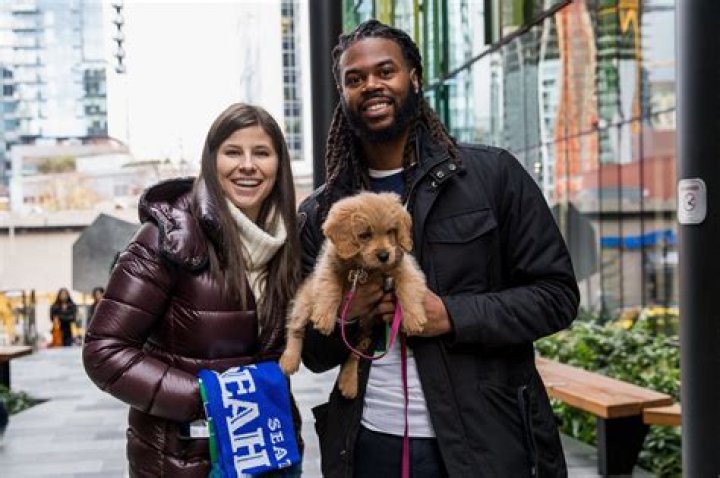 Sidney Rice - Bio, Age, net worth, height, Wiki, Facts and Family
