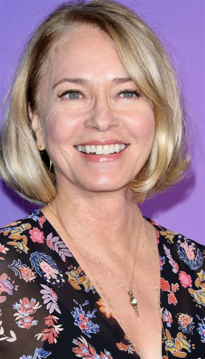 Susanna Thompson - Bio, Age, Wiki, Facts and Family