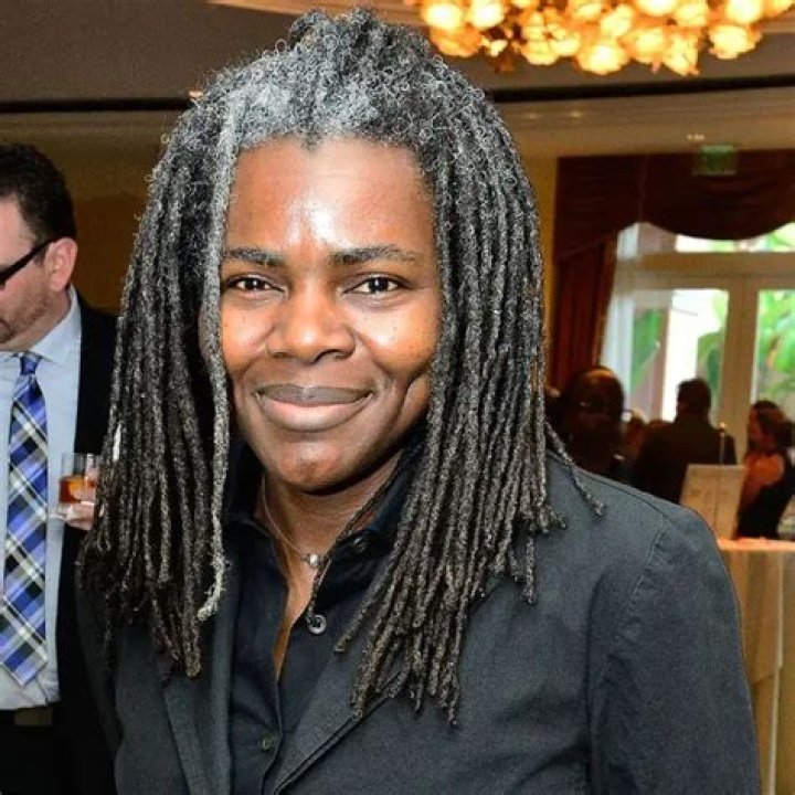 Tracy Chapman - Bio, Age, Wiki, Facts and Family