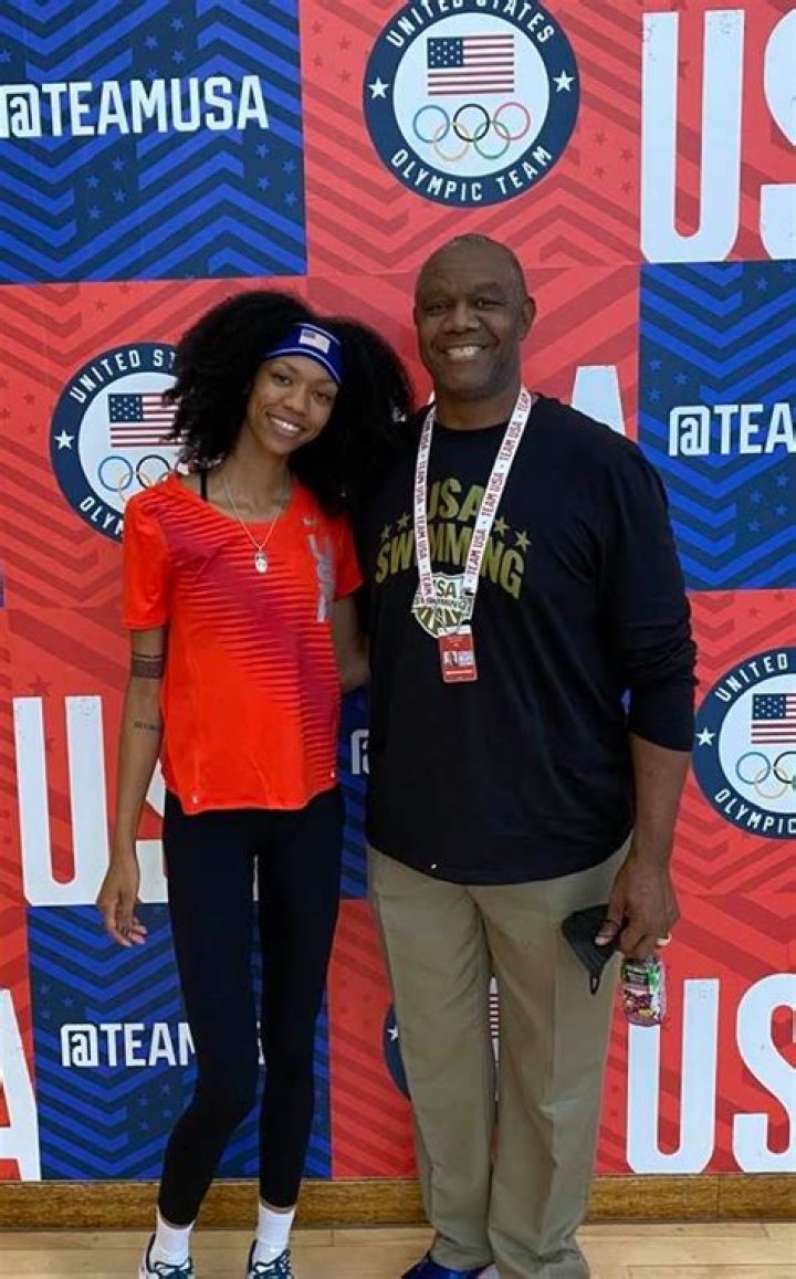 Vashti Cunningham - Bio, Age, Wiki, Facts and Family